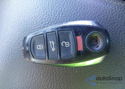 2013 Volkswagen Touareg Vr6 Sport z USA, uszkodzony, nr VIN WVGEF9BP2DD008596